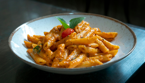 Penne en Salsa Rosada (Vodka Sauce)