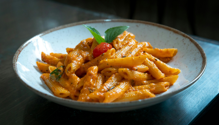 Penne en Salsa Rosada (Vodka Sauce)